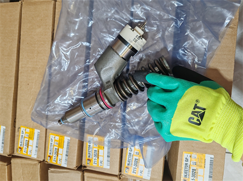更換卡特彼勒C18柴油機噴油器的具體步驟是怎樣的？